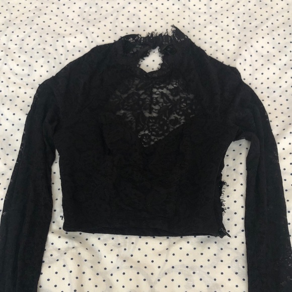 Bebe cropped lace top - Picture 2 of 4